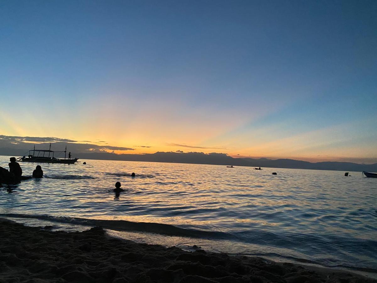 West Coast Beach House Cebu Ngoại thất bức ảnh
